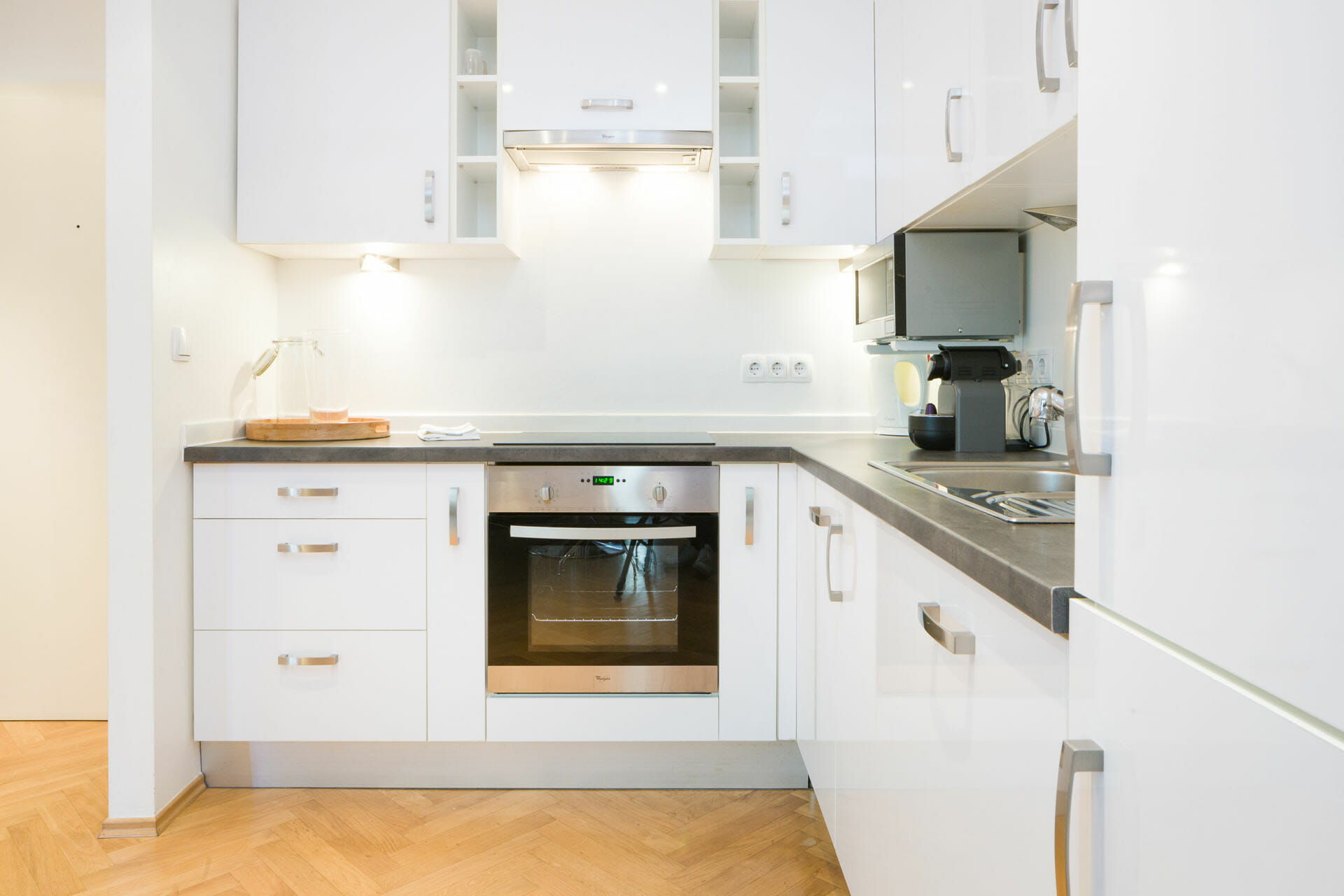 Prestige Apartments in Vienna Spacious Apartment close to Palais Liechtenstein. Bindergasse 5 - 9. Equipment: electric stove, oven, refrigerator, freezer, coffee machine, water heater, toaster.  Internet, Digital Cable TV, Fully equipped kitchen, Fully furnished interior, Non smoking.