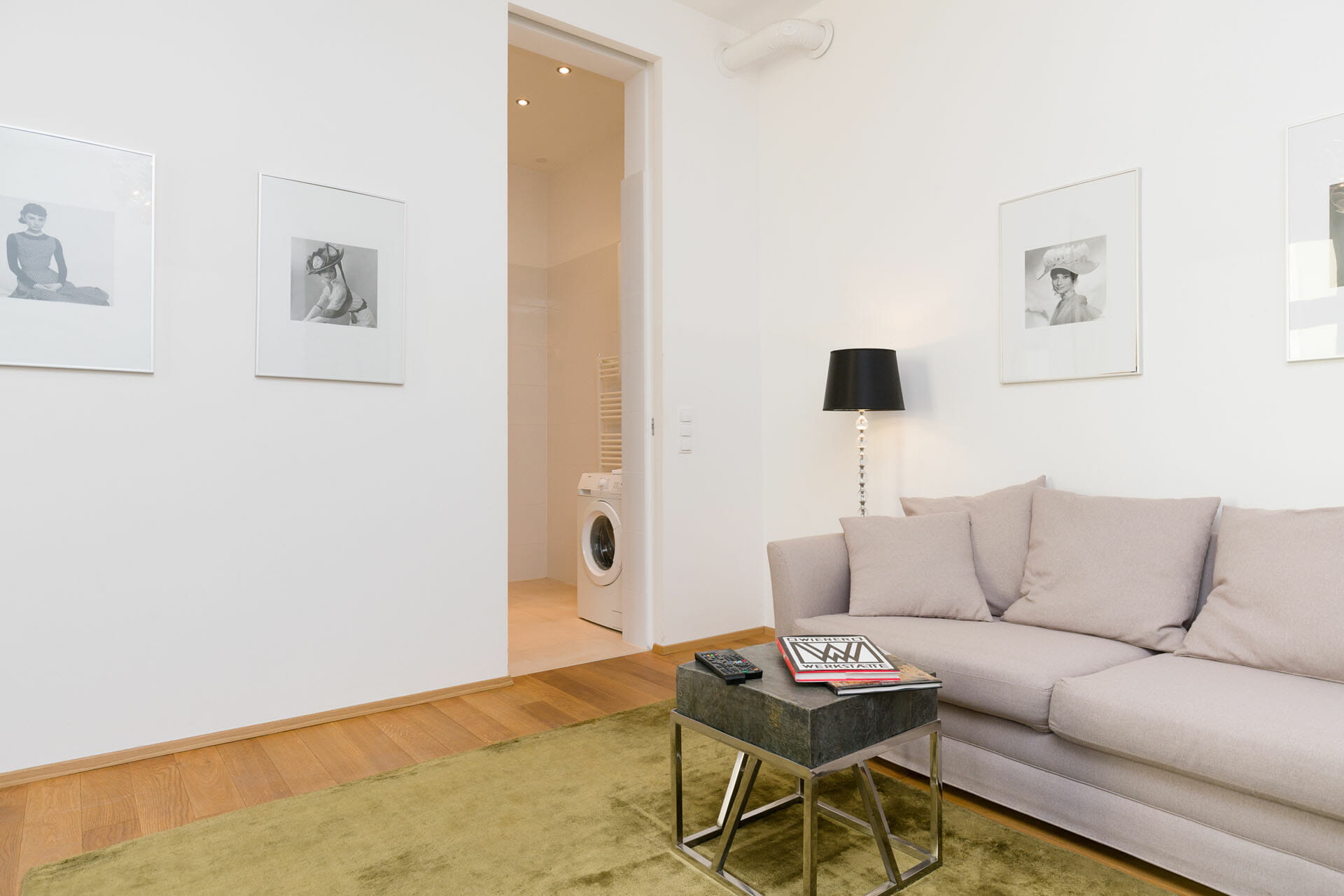 Prestige Apartments. Luxury Apartment in Vienna with premium furniture. Alser Strasse 14. Apartments size in m²: 49
District: 1090 Alsergrund
Bedroom: 1