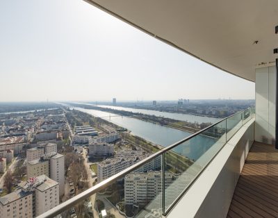 50 m² Apartment – Danube Flats, 32nd Floor with Stunning Views 32/03